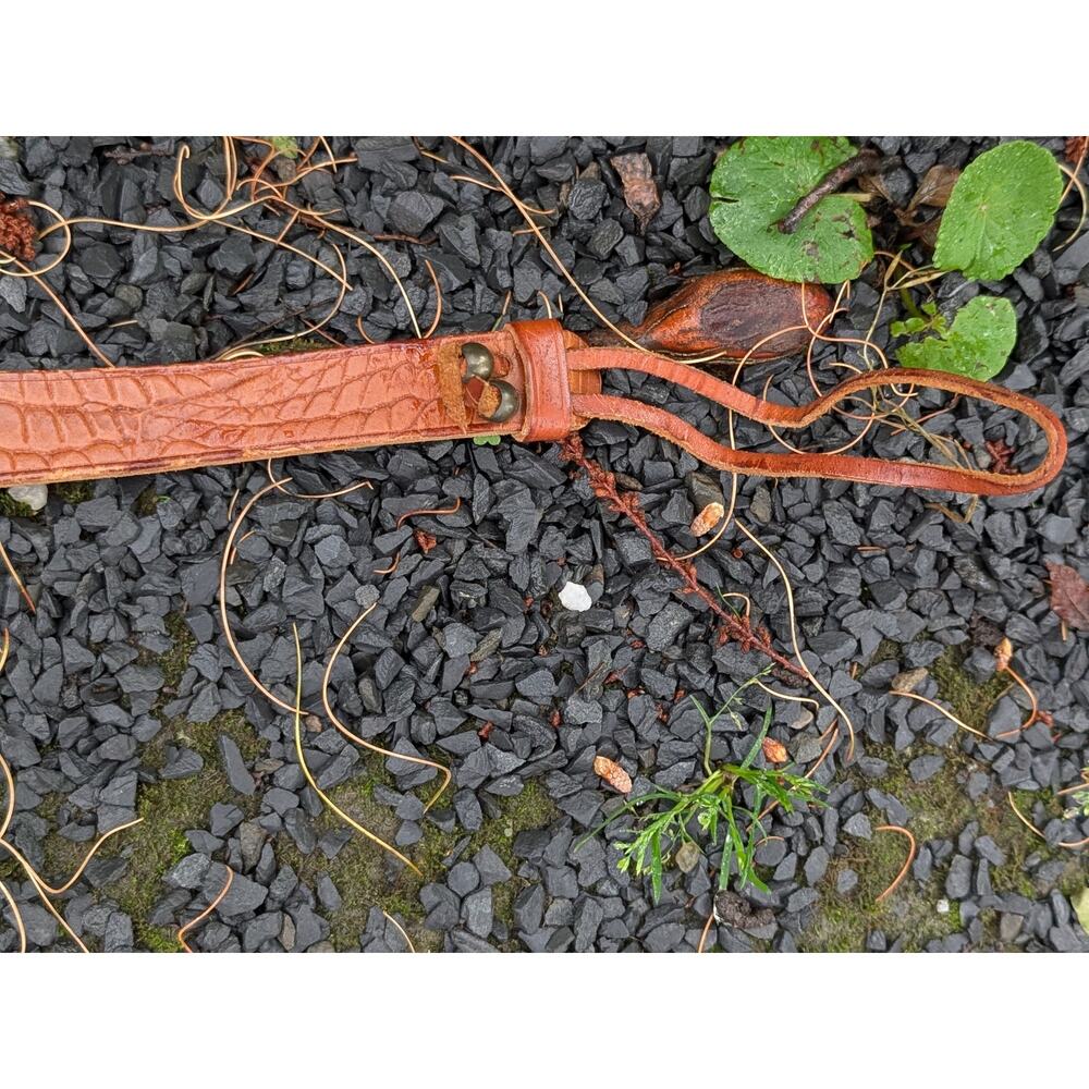 Vintage Brown Leather Belt Women’s Size 28 Croc Embossed - Picture 4 of 8